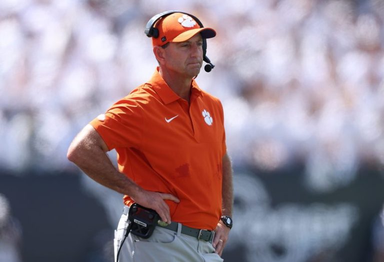 Dabo learns hard lesson: If you ain’t cheatin’, you ain’t tryin’