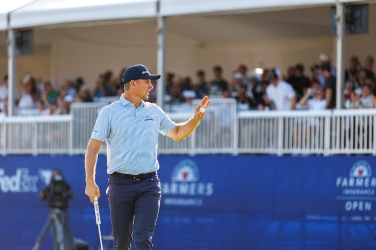 Farmers Insurance Open money earned by winner, top finishers