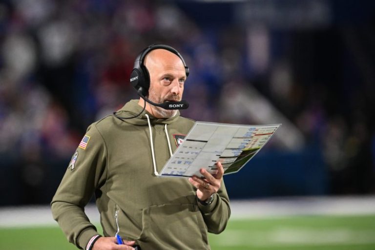 Giants hire former NFL head coach as offensive coordinator